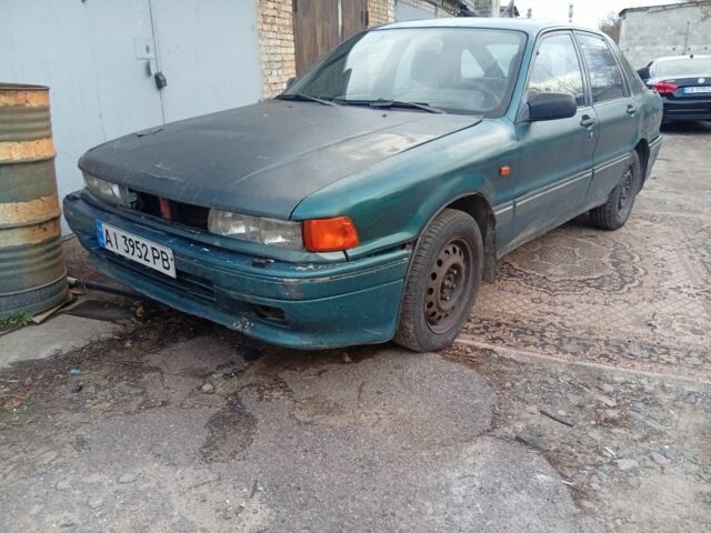 Мицубиси Галант 1992 в Вишневом на Automoto.ua Зеленый Мицубиси Галант, объемом двигателя 2 л и пробегом 169 тыс. км за 725 $, фото 1 на Automoto.ua