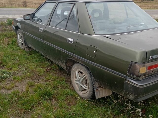 Зелений Міцубісі Галант, об'ємом двигуна 1.6 л та пробігом 230 тис. км за 600 $, фото 1 на Automoto.ua