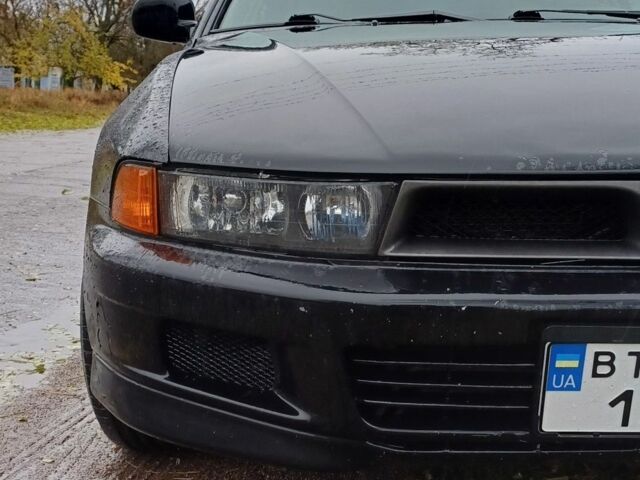 Зелений Міцубісі Галант, об'ємом двигуна 2.5 л та пробігом 300 тис. км за 3100 $, фото 1 на Automoto.ua