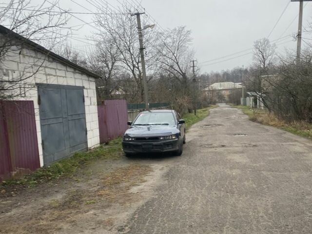 Зеленый Мицубиси Галант, объемом двигателя 2 л и пробегом 3 тыс. км за 2000 $, фото 1 на Automoto.ua