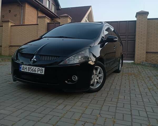 Чорний Міцубісі Грандіс, об'ємом двигуна 2.4 л та пробігом 270 тис. км за 6200 $, фото 1 на Automoto.ua