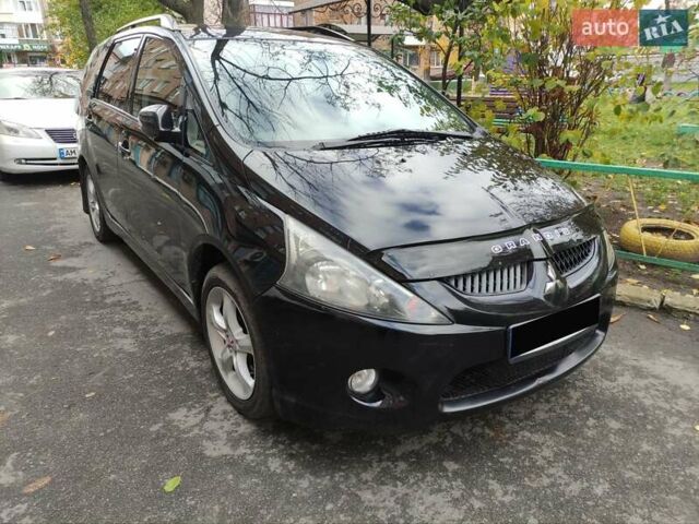 Черный Мицубиси Грандис, объемом двигателя 2 л и пробегом 309 тыс. км за 5400 $, фото 1 на Automoto.ua