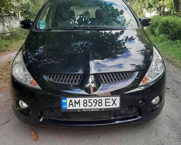 Чорний Міцубісі Грандіс, об'ємом двигуна 2 л та пробігом 290 тис. км за 6300 $, фото 1 на Automoto.ua