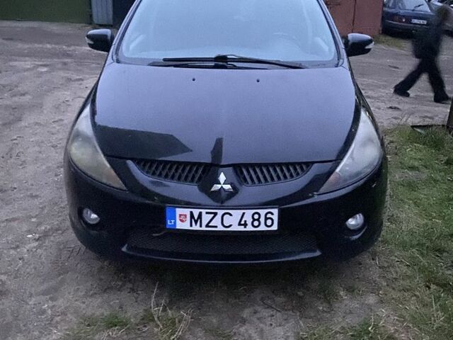 Чорний Міцубісі Грандіс, об'ємом двигуна 0 л та пробігом 260 тис. км за 2400 $, фото 1 на Automoto.ua
