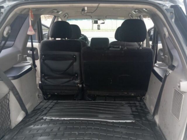 Черный Мицубиси Грандис, объемом двигателя 2.4 л и пробегом 272 тыс. км за 7000 $, фото 1 на Automoto.ua