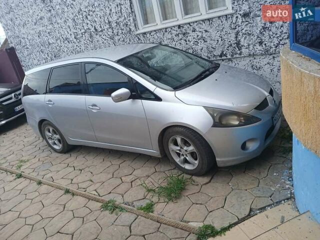 Серый Мицубиси Грандис, объемом двигателя 2 л и пробегом 200 тыс. км за 4650 $, фото 1 на Automoto.ua
