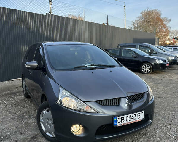 Сірий Міцубісі Грандіс, об'ємом двигуна 2.38 л та пробігом 207 тис. км за 6700 $, фото 1 на Automoto.ua