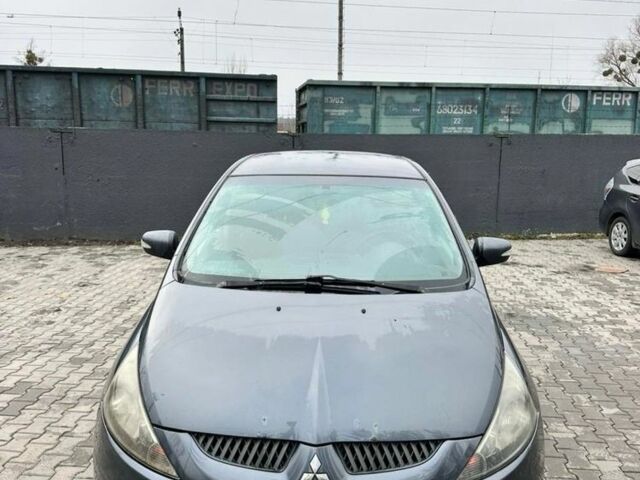 Синий Мицубиси Грандис, объемом двигателя 2 л и пробегом 280 тыс. км за 1999 $, фото 1 на Automoto.ua