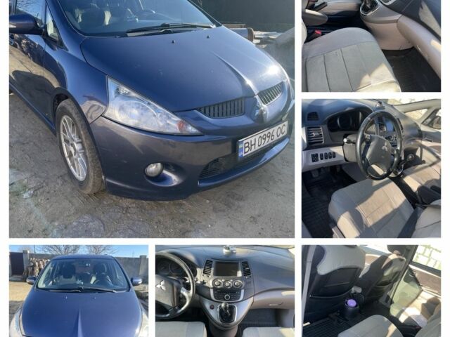 Синий Мицубиси Грандис, объемом двигателя 2 л и пробегом 320 тыс. км за 6300 $, фото 1 на Automoto.ua