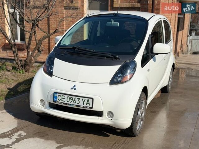 Белый Мицубиси И-Миев, объемом двигателя 0 л и пробегом 109 тыс. км за 4800 $, фото 1 на Automoto.ua