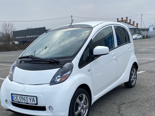 Белый Мицубиси И-Миев, объемом двигателя 0 л и пробегом 100 тыс. км за 4600 $, фото 1 на Automoto.ua