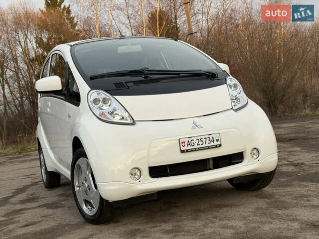 Белый Мицубиси И-Миев, объемом двигателя 0 л и пробегом 57 тыс. км за 4750 $, фото 1 на Automoto.ua