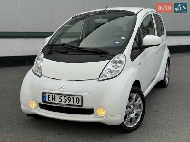 Білий Міцубісі І-Мієв, об'ємом двигуна 0 л та пробігом 75 тис. км за 4600 $, фото 1 на Automoto.ua