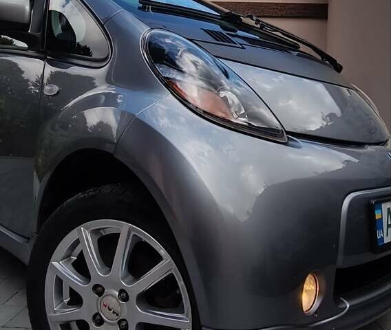 Серый Мицубиси И-Миев, объемом двигателя 0 л и пробегом 147 тыс. км за 3900 $, фото 1 на Automoto.ua