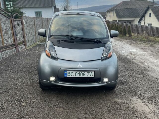 Серый Мицубиси И-Миев, объемом двигателя 0 л и пробегом 126 тыс. км за 4200 $, фото 1 на Automoto.ua