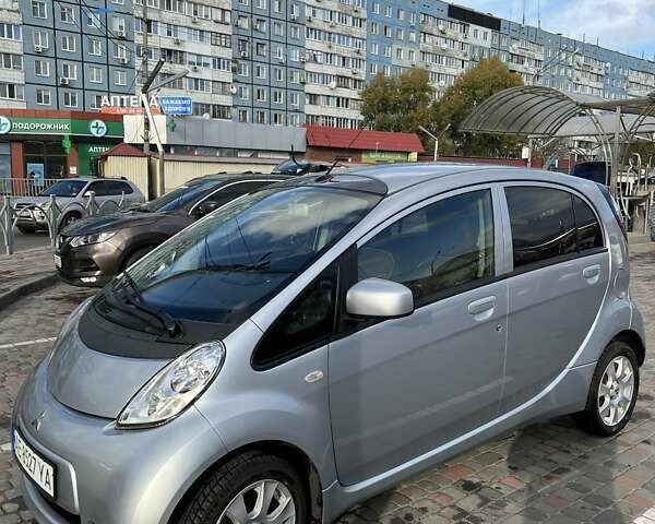 Серый Мицубиси И-Миев, объемом двигателя 0 л и пробегом 74 тыс. км за 6300 $, фото 1 на Automoto.ua