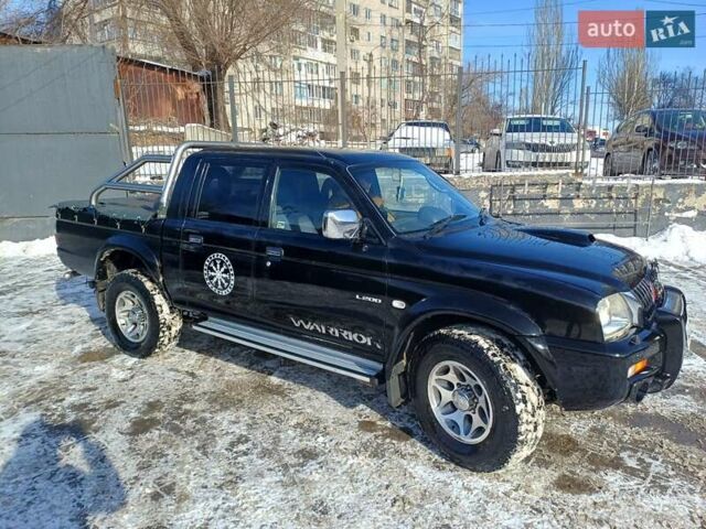 Чорний Міцубісі Л 200, об'ємом двигуна 0 л та пробігом 217 тис. км за 5300 $, фото 1 на Automoto.ua