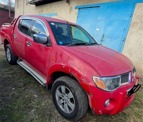 Мицубиси Л 200 2008 в Коломые на Automoto.ua Красный Мицубиси Л 200, объемом двигателя 2.5 л и пробегом 197 тыс. км за 6409 $, фото 1 на Automoto.ua