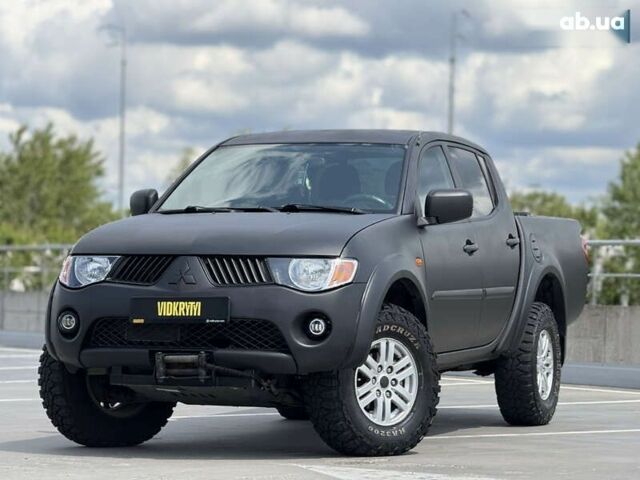 Мицубиси Л 200, объемом двигателя 2.5 л и пробегом 352 тыс. км за 11650 $, фото 1 на Automoto.ua