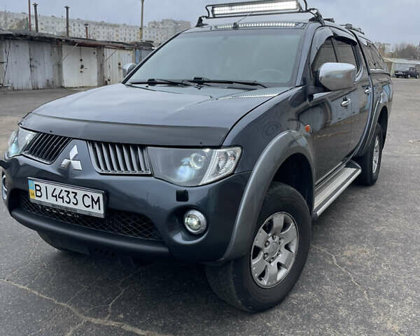 Мицубиси Л 200, объемом двигателя 2.5 л и пробегом 157 тыс. км за 15500 $, фото 1 на Automoto.ua