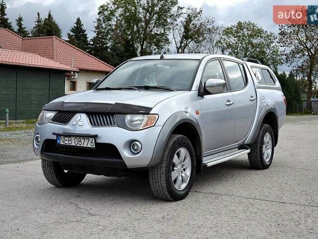 Мицубиси Л 200 1992 в Харькове на Automoto.ua Серый Мицубиси Л 200, объемом двигателя 2.5 л и пробегом 302 тыс. км за 2900 $, фото 1 на Automoto.ua