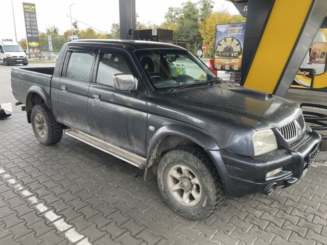 Сірий Міцубісі Л 200, об'ємом двигуна 2.5 л та пробігом 230 тис. км за 4500 $, фото 1 на Automoto.ua