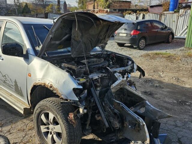 Сірий Міцубісі Л 200, об'ємом двигуна 0 л та пробігом 200 тис. км за 5000 $, фото 1 на Automoto.ua