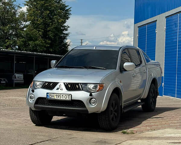 Мицубиси Л 200 2008 в Киеве на Automoto.ua Серый Мицубиси Л 200, объемом двигателя 2.4 л и пробегом 310 тыс. км за 11900 $, фото 1 на Automoto.ua