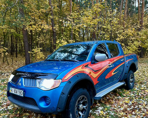 Мицубиси Л 200 2008 в Киеве на Automoto.ua Синий Мицубиси Л 200, объемом двигателя 2.48 л и пробегом 282 тыс. км за 11300 $, фото 1 на Automoto.ua