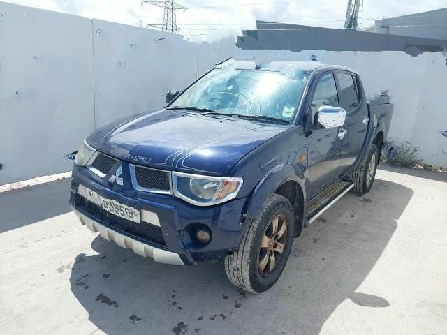 Синий Мицубиси Л 200, объемом двигателя 2.5 л и пробегом 160 тыс. км за 6437 $, фото 1 на Automoto.ua