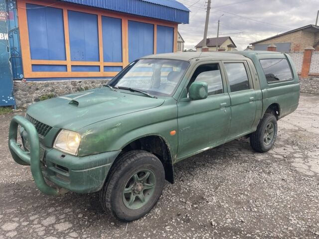 Мицубиси Л 200 2000 в Черкассах на Automoto.ua Зеленый Мицубиси Л 200, объемом двигателя 2.5 л и пробегом 250 тыс. км за 4500 $, фото 1 на Automoto.ua