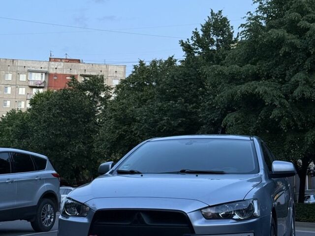 Сірий Міцубісі Лансер Спортбек, об'ємом двигуна 2 л та пробігом 208 тис. км за 5600 $, фото 1 на Automoto.ua