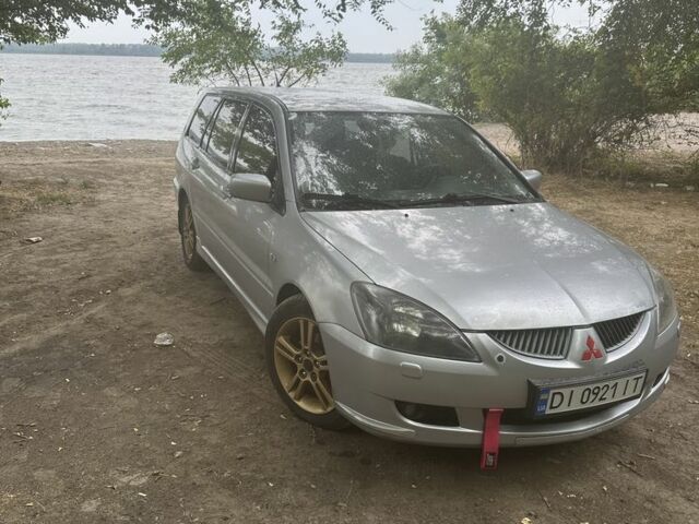 Сірий Міцубісі Лансер Спортбек, об'ємом двигуна 2 л та пробігом 300 тис. км за 3505 $, фото 1 на Automoto.ua