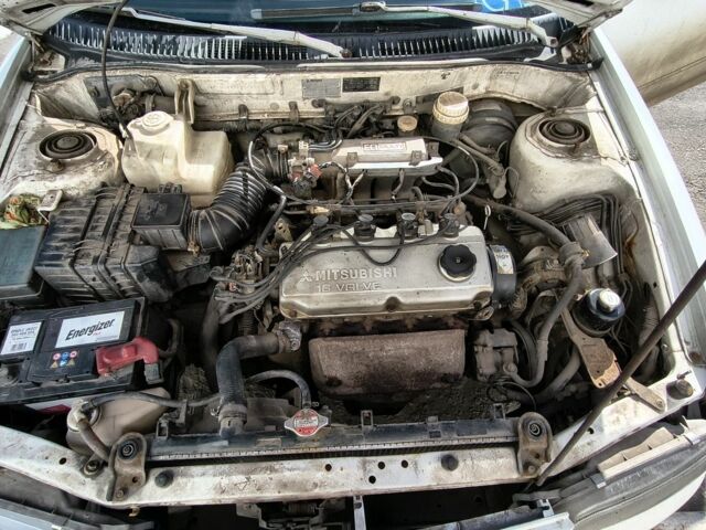 Білий Міцубісі Lancer, об'ємом двигуна 0 л та пробігом 400 тис. км за 850 $, фото 1 на Automoto.ua