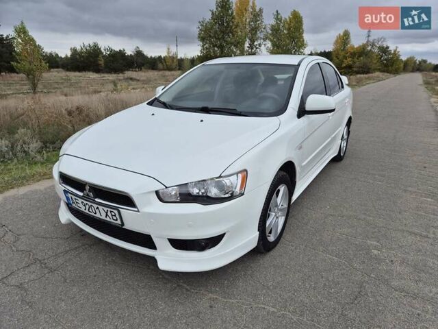 Міцубісі Lancer 2007 у Павлограде на Automoto.ua Білий Міцубісі Lancer, об'ємом двигуна 2 л та пробігом 62 тис. км за 7200 $, фото 1 на Automoto.ua