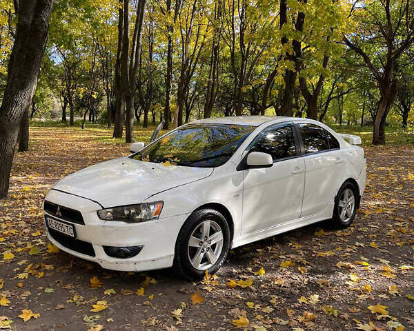Міцубісі Lancer 2008 у Дніпро (Дніпропетровську) на Automoto.ua Білий Міцубісі Lancer, об'ємом двигуна 2 л та пробігом 200 тис. км за 4000 $, фото 1 на Automoto.ua