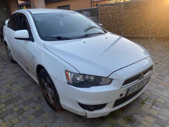 Білий Міцубісі Lancer, об'ємом двигуна 2 л та пробігом 391 тис. км за 4442 $, фото 1 на Automoto.ua