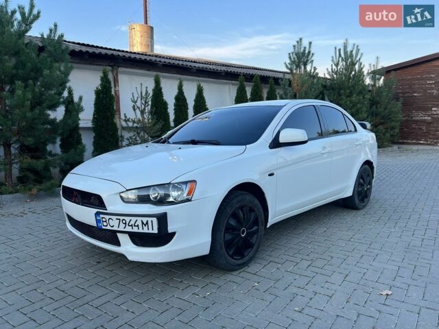 Білий Міцубісі Lancer, об'ємом двигуна 1.5 л та пробігом 300 тис. км за 4700 $, фото 1 на Automoto.ua