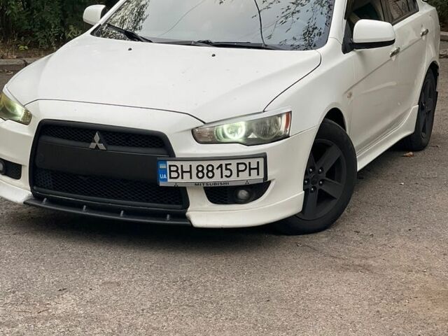 Білий Міцубісі Lancer, об'ємом двигуна 2 л та пробігом 270 тис. км за 5200 $, фото 1 на Automoto.ua