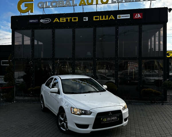 Белый Мицубиси Лансер, объемом двигателя 1.5 л и пробегом 230 тыс. км за 6700 $, фото 1 на Automoto.ua