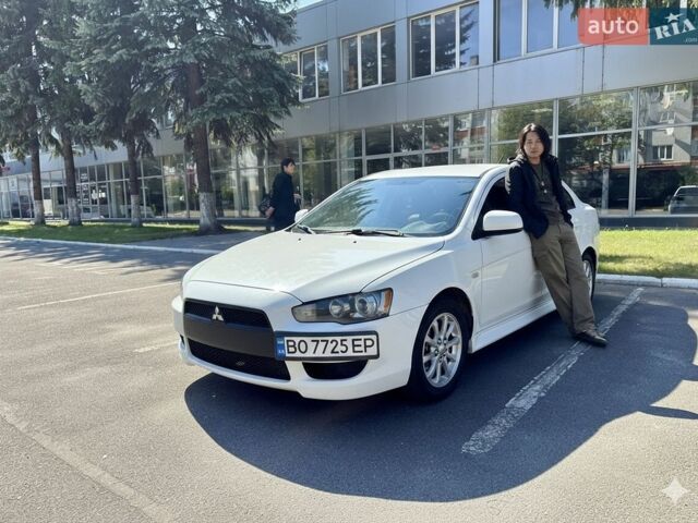 Білий Міцубісі Lancer, об'ємом двигуна 2 л та пробігом 250 тис. км за 6000 $, фото 1 на Automoto.ua