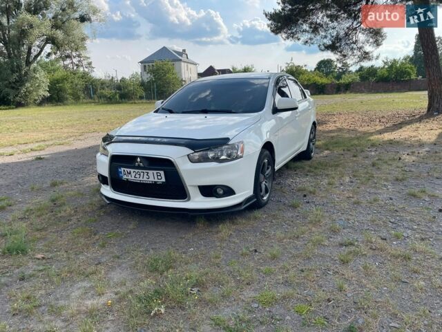 Белый Мицубиси Лансер, объемом двигателя 1.6 л и пробегом 234 тыс. км за 6550 $, фото 1 на Automoto.ua