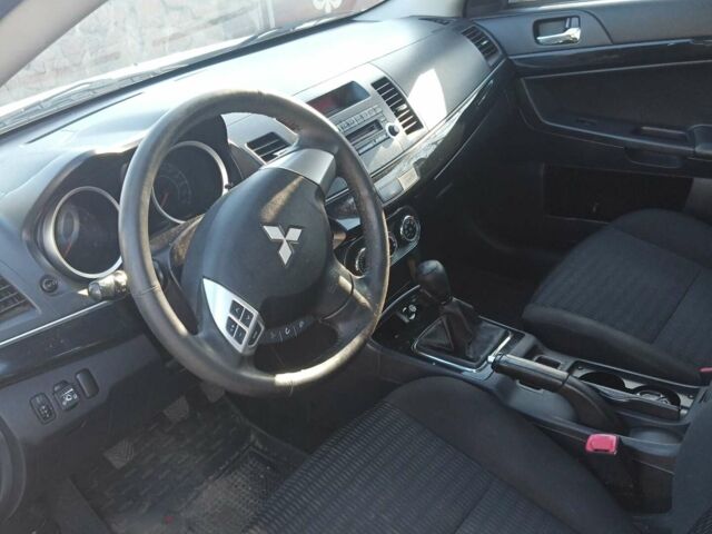 Білий Міцубісі Lancer, об'ємом двигуна 1.6 л та пробігом 220 тис. км за 6500 $, фото 1 на Automoto.ua