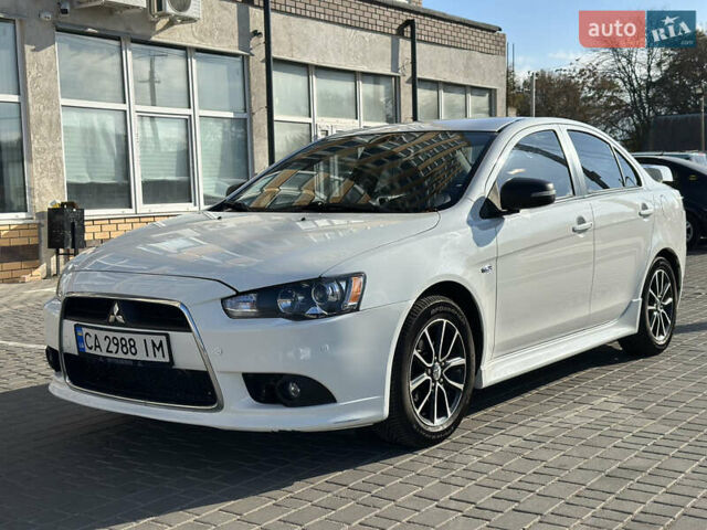 Білий Міцубісі Lancer, об'ємом двигуна 2.36 л та пробігом 175 тис. км за 9000 $, фото 1 на Automoto.ua