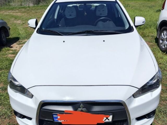 Белый Мицубиси Лансер, объемом двигателя 2.4 л и пробегом 45 тыс. км за 13500 $, фото 1 на Automoto.ua
