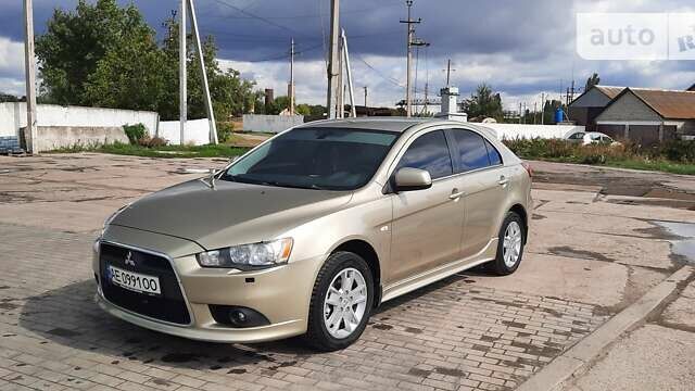 Бежевий Міцубісі Lancer, об'ємом двигуна 1.8 л та пробігом 280 тис. км за 7000 $, фото 1 на Automoto.ua