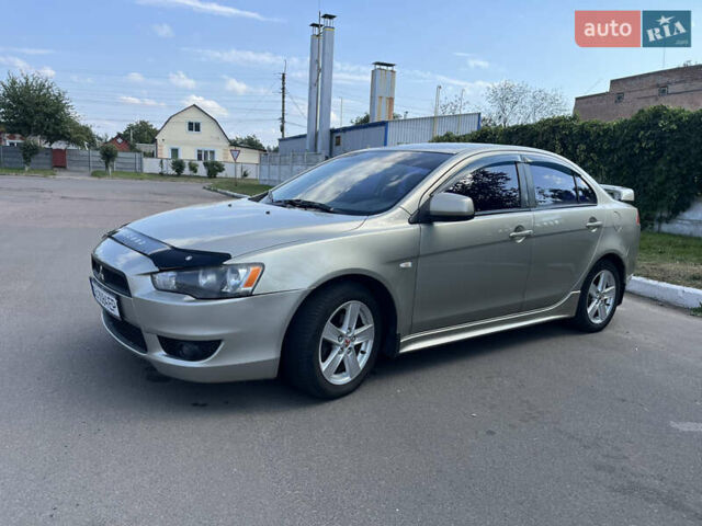 Бежевий Міцубісі Lancer, об'ємом двигуна 2 л та пробігом 330 тис. км за 5400 $, фото 1 на Automoto.ua
