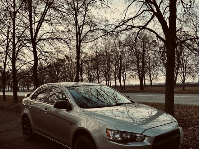 Бежевый Мицубиси Лансер, объемом двигателя 1.5 л и пробегом 250 тыс. км за 6000 $, фото 1 на Automoto.ua