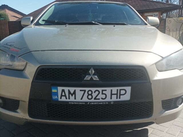 Бежевый Мицубиси Лансер, объемом двигателя 2 л и пробегом 191 тыс. км за 5300 $, фото 1 на Automoto.ua