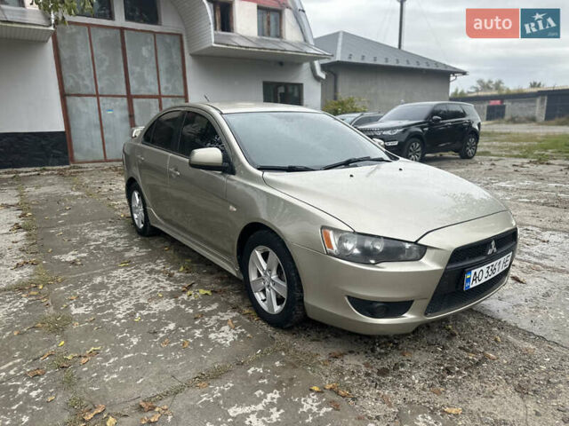 Бежевий Міцубісі Lancer, об'ємом двигуна 2 л та пробігом 312 тис. км за 4700 $, фото 1 на Automoto.ua